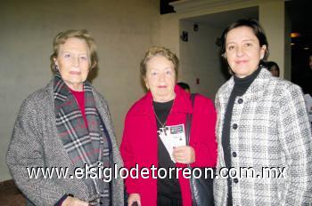 Agness Montebrock, Lilia de la Peña y Lilia de la Peña.
