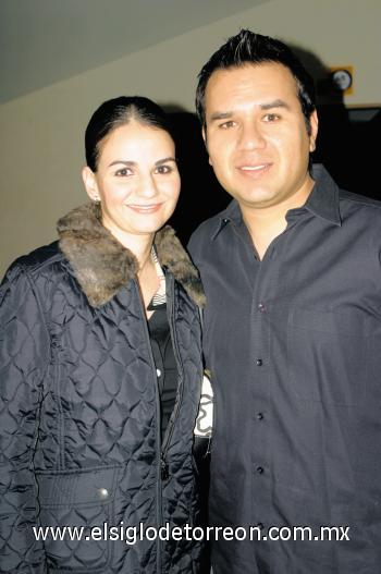Carmen Alvarado y  Rodrigo Salazar.
