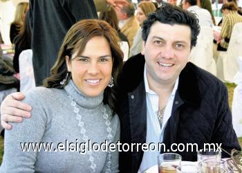 Mónica de Tohmé y Ernesto Tohmé.