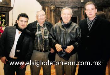 Jesús Reyes, Antonio Fernández, Ramón Iriarte y Luis Wiley.