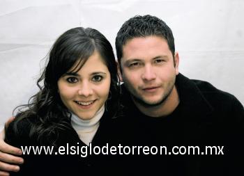 Beatriz Fernández Lorda y Alejandro Olhagaray Saracho.