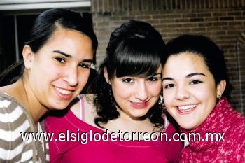 María Morales, Luisa Hernández y Natalia Rodríguez.