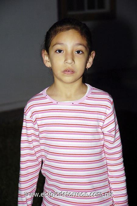 03022007 
 Ana García González cumplió ocho años de edad, motivo por el cual disfrutó de una alegre merienda en días pasados