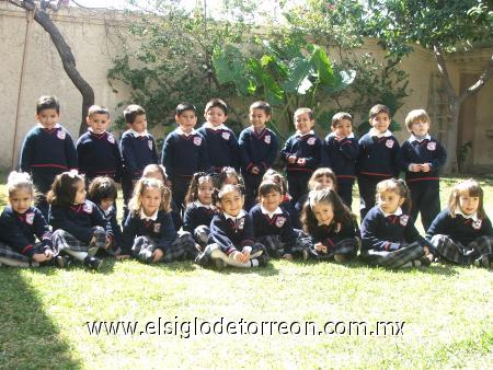 06022007
La pequeña Paulina Gamboa Mercado festejó recientemente su cuarto cumpleaños, en compañía de sus amiguitos del colegio.