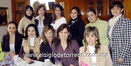 09022007 
Paty en compañía de sus amigas Karla Von Bertrab, Mary Cristy de la Garza, Lizeth Safa, Selina Gutiérrez, Rosarín Garza, Cecy Fernández, Eva López, Susana Burillo, Ana Nava y Angélica Gallegos.