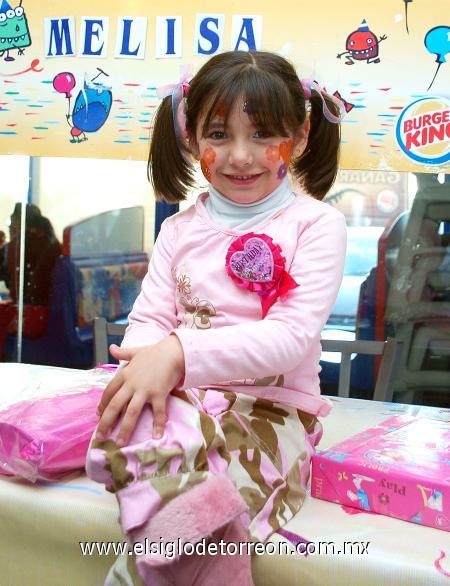 10022007 
 Melissa Aranda Quiñones, en su fiesta de cumpleaños