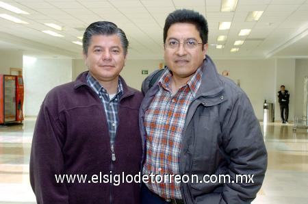 16022007 
Gustavo Maldonado viajó a Tijuana, lo despidió Fernando Báez.