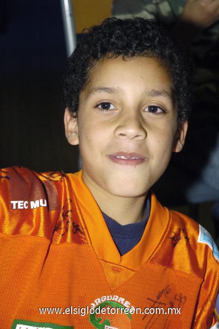 16022007 
Érick Carman, en un festejo infantil.