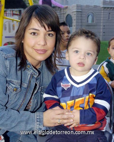 16022007 
Mónica de Enríquez y Ramiro Enríquez Barba.