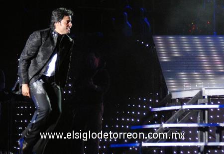 El frío se calmó, las hormonas se alborotaron y la temperatura aumentó a niveles tales que el Estadio Rosa Laguna se convirtió en una “fiesta caliente”.