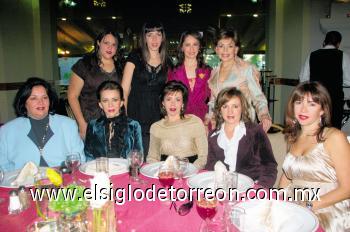 Marilú Thomé, Ana Isabel R. de García, Cecilia G. de Martín, Coty L. de Martín, Vivi R. de Garza, Marcela D. de Amarante, Mercedes G. de Saldaña, Tere Q. de Cantú, Sophia Martín Bello, Bertha Bello de Martín, Pilar de Tricio, Nena R. de Díaz de León y Claudia R. de Rebollo.
