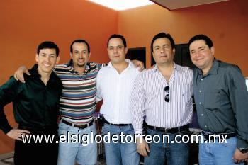 José Cantú Gómez, Poncho Saldaña, Enrique Doculumbier, Lalo Silveyra y Chuy Vargas.