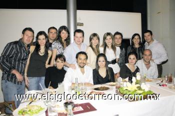 Pedro Valdés, Susana Estrada, Guillermo Rocha, Leslie Hernández de Rocha, Antonio Gilio, Any García de Gilio, Sandra Cabrera de Bitar, Jesús Bitar, Karla Nuño de Alatorre, Miguel Alatorre, Laura Luévanos, Alejandro Tavera, Lilia Reyes, Rocío Aguilar y David González.