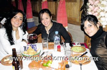 SÁBADO DE BOTANA
Erika Garciamara, Sandra Martínez y Sonia Mansur.