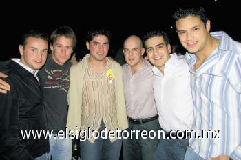 Juan Carlos García, Jesús Alonso, Franco de la Fuente, Genaro y Martín Macias y Oscar Carillo.