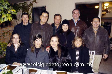 23022007 
José y Rosarín Arias, Toño y Cristy Gutiérrez, David y Lizeth Murra, Angélica y Tonos Baille, Daniel y Canela Amarante.
