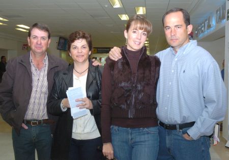 20022007 
Daniel Ruiz, Silvina Sesma, Ana Carmen Tricio y Ernesto Sesma viajaron a México.