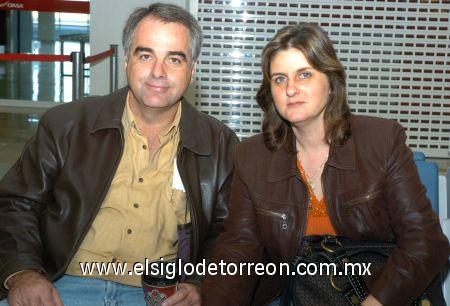 20022007
Eduardo Sesma y Marycarmen de Sesma viajaron a la Ciudad de México.