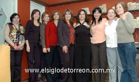 25022007 
Claudia Prince, Paty Argumedo, Janeth Ochoa, Josefina Cobo, Flor Galán, Mayra Argumedo,Lupita lugo, Bertha de Martínez y Estelita Argumedo.