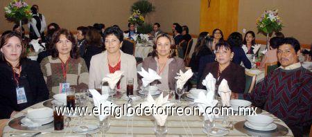 25022007 
Milagros Alcázar, Zoila e Irma Delgadillo, Concepción Pineda y Tere Hernández.