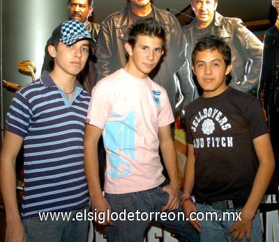 28022007
Jesús Ruiz, Abraham Calderón y Arturo Flores.