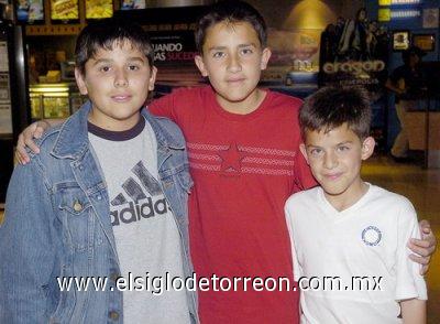 28032007
Luis Fernando Velasco, Victor y Pablo Brrientos