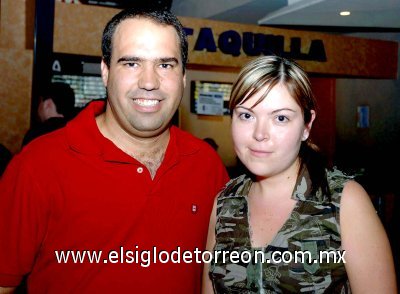 18072007
Carlos Padilla y Blanca López.