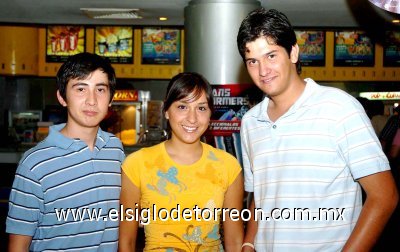 18072007
Juan Alberto Palacios, Alejandra Álvarez y Gustavo Rodríguez.