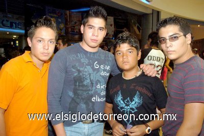 06082007
Raúl Luján, Alejandro Gutiérrez, Diego Chávez y Alan Norman.