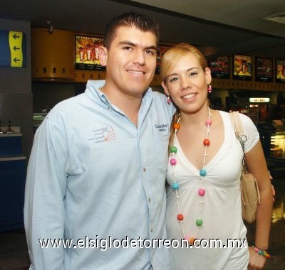 05092007
Carlos Hernández y Afife Ayoub.