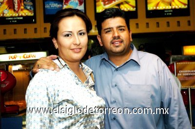 12092007
Laura Argüelles y Enrique Rodríguez.