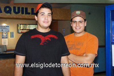 19092007
Adalberto Gámez y Jacobo Contreras.