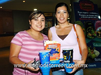 19092007
Karla García y Argentina Adame.