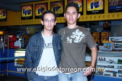 17102007
Emmanuel Torres y Fong Sánchez.