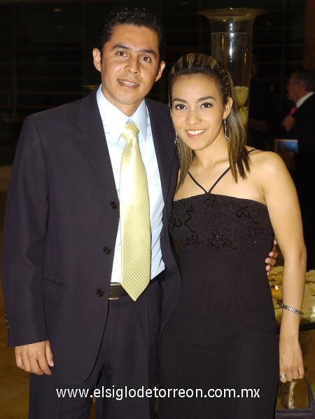 01032007
Gaby Wong y Gandhi Gutiérrez.