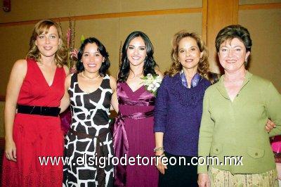 Ana Cristina Cantú de Ruíz, Margarita Foglio de Olives, Marcela Foglio Licón, Alicia Licón de Foglio y Luz María Villalobos de Ruiz.