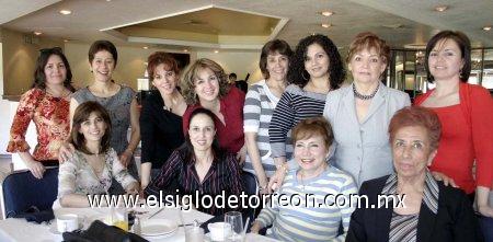 04032007 
Lupita Ramírez de Manzanera fue felicitada con motivo de su cumpleaños, por sus amigas Ileana Medina, Pilar Negrete, Elisa Guerrero, Elsa, Richi, Lupita, Nancy, Elvira, Rosario, Paty y Lina.