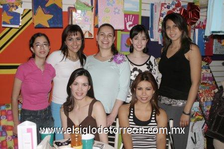 04032007 
Susana Giacomán de Rangel acompañada de Sandra Serna, Lupita Moreno, Rocío Moreno, Elena Rangel, Lorena de Hachel y Ángela de Rangel, en su fiesta de canastilla.