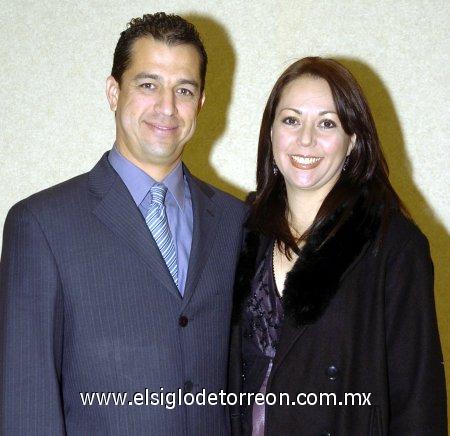 04032007 
Antonio Zertuche y Silvia de Zertuche.