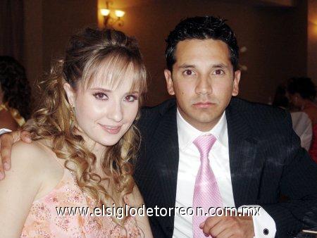 09032007 
Daniela Teele Martín y José Antonio Flores.