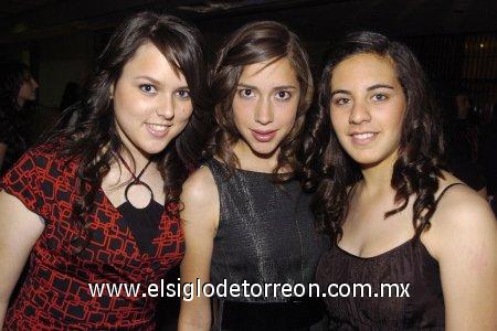07032007
Lety Díaz Flores, Clara Garnier y Nadia Dabdoub.