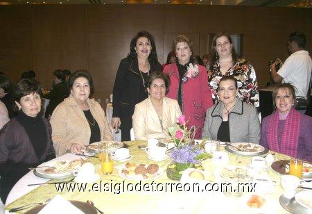 08032007
Cristina Kawas, Celia Iriarte de Jalife, Cecy Iriarte Jalife, María Ángeles de Valdés, Ana García de Vargas, Mary de García, Rosa María de Granados y Marisa de Zavala.