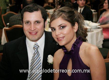 05032007
Luis Enrique Ramírez y Alejandra Zermeño.