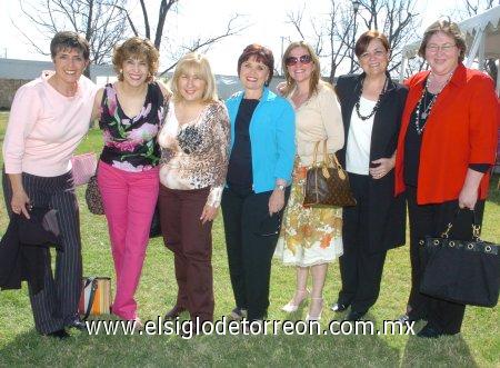 13032007
Adriana de Campillo, Concha Lupe de Valdés, Cony de Murra, Estela de Obeso, Ana Paula de Madero, Cecy de Murra y Blanca Ga