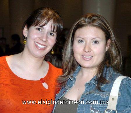 11032006 
Alina Niembro y Daniela Serrano.