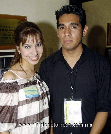 11032006 
Sofía Rodríguez y Francisco Torres.