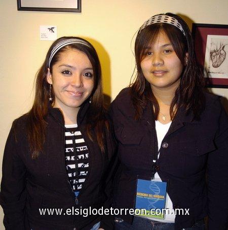 11032006
Tania Macías y Karina Martínez.
