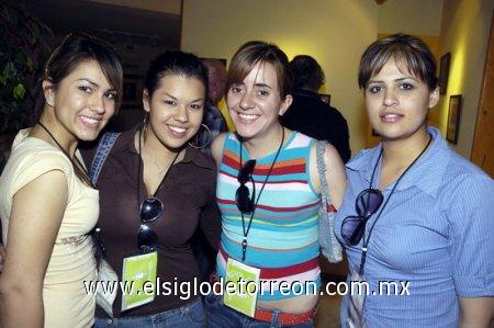 11032006 
Verónica Sandoval, Claudia Medina, Matilde Lozano y Martha Hernández.
