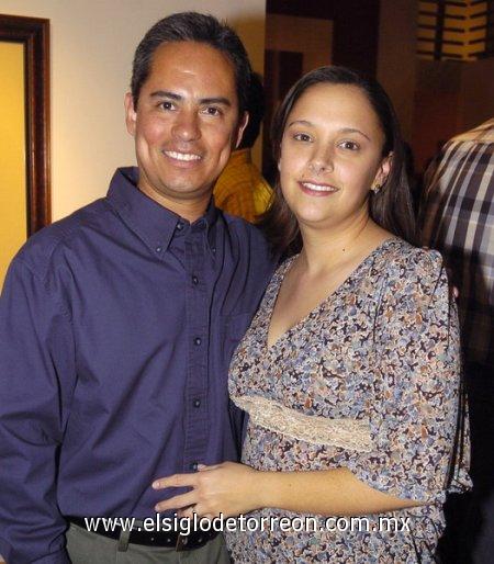 11032007 
Daniel Hernández y Claudia de Hernández.