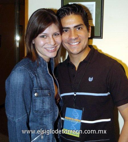 11032007 
Hania Lizárraga y Gerardo González.